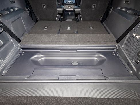 New 2025 Ford Expedition Platinum w/ Stealth Performance Package image 37