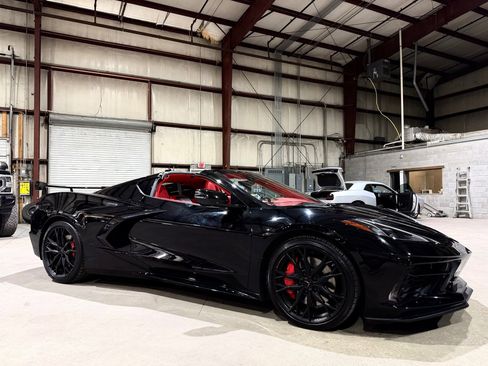 Used 2023 Chevrolet Corvette Stingray Premium Cpe w/ Z51 Performance Package image 3