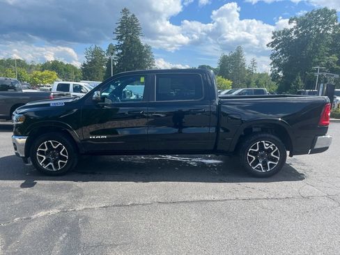 Used 2025 RAM 1500 Laramie AWD/4WD image 7