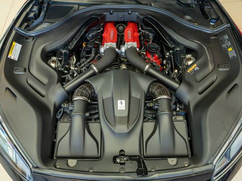 Certified 2020 Ferrari Portofino RWD image 28