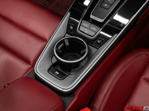 Used 2022 Porsche 911 Carrera image 29