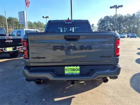 New 2026 RAM 1500 4x4 Crew Cab image 3