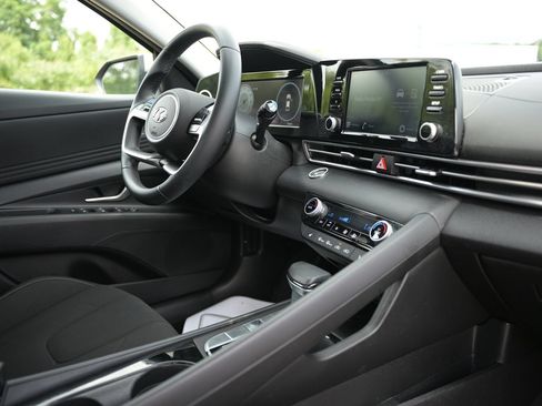 Used 2021 Hyundai Elantra SEL w/ Convenience Package FWD image 45