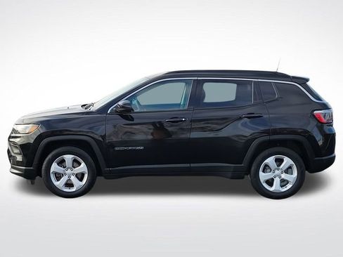 Used 2022 Jeep Compass Latitude image 4