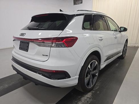 Used 2023 Audi Q4 e-tron Premium Plus w/ Premium Plus AWD/4WD image 2