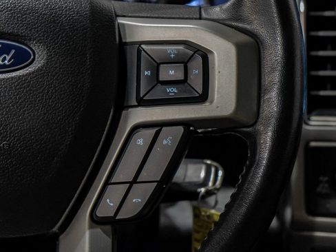 Used 2022 Ford F250 Lariat w/ Chrome Package image 18