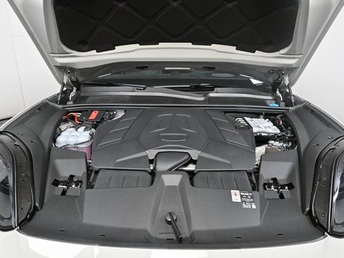Certified 2026 Porsche Cayenne Coupe AWD/4WD image 33