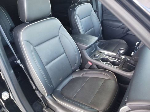 Used 2022 Chevrolet Traverse Premier FWD image 22