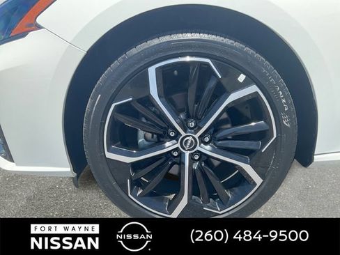 Certified 2024 Nissan Altima 2.5 SR FWD image 11