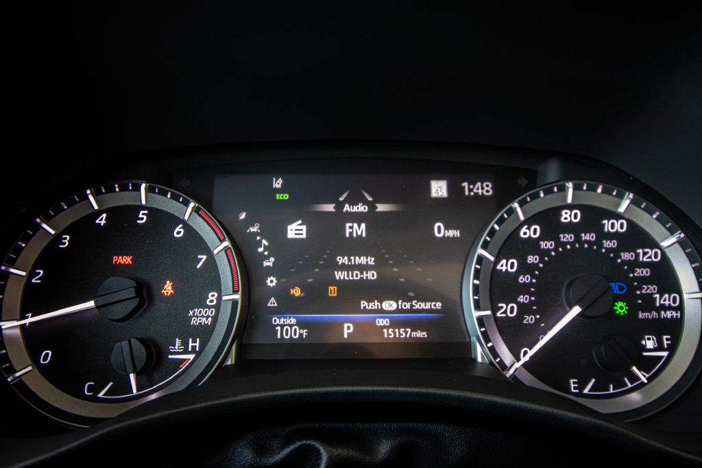 Used 2024 Toyota Highlander XLE FWD image 40