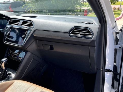 Used 2022 Volkswagen Tiguan SE FWD image 20