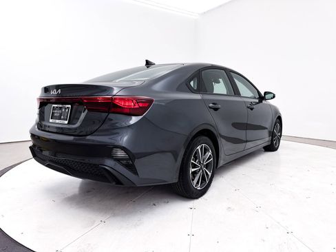 Used 2024 Kia Forte LXS w/ LXS Technology Package image 17