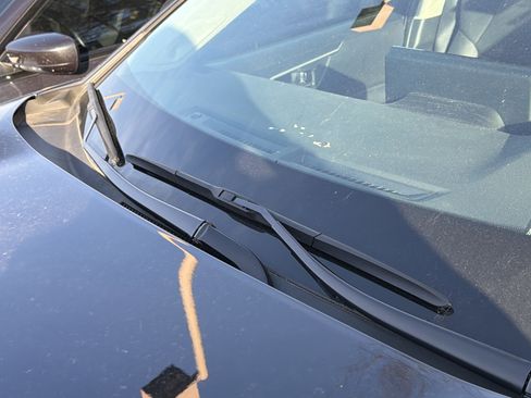 Used 2024 Toyota RAV4 XLE Premium image 11