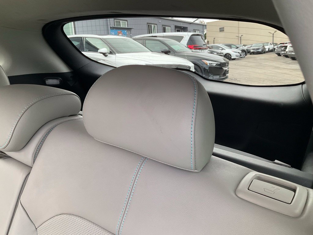 Used 2019 Kia Niro EX Premium w/ Sunroof Package FWD image 29