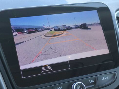 Used 2024 Chevrolet Malibu LT image 15