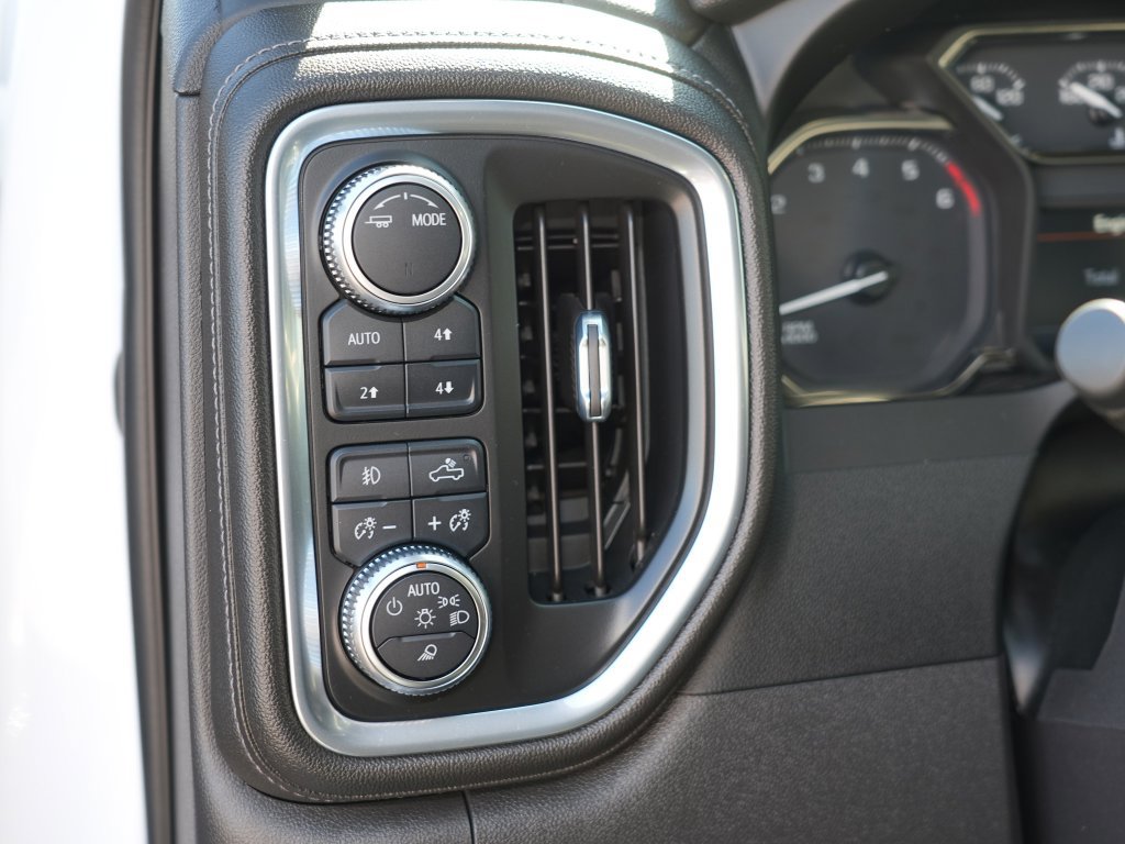 Used 2022 GMC Sierra 1500 SLT w/ SLT Premium Package AWD/4WD image 16