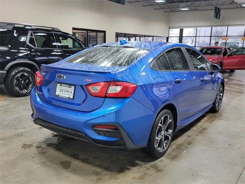 Used 2019 Chevrolet Cruze LT w/ Convenience Package image 6
