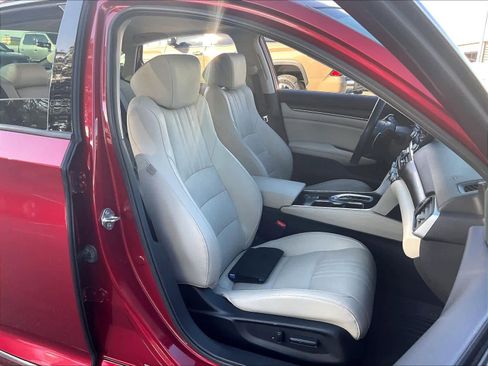 Used 2020 Honda Accord EX-L image 9