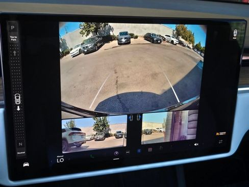 Used 2023 Tesla Model X AWD/4WD image 21