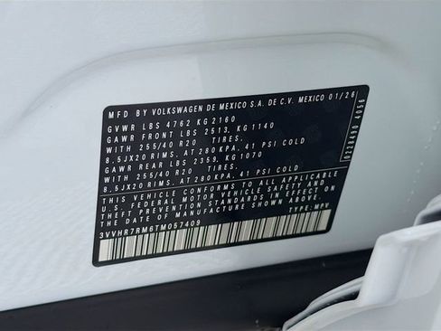 New 2026 Volkswagen Tiguan SE R-Line FWD image 33