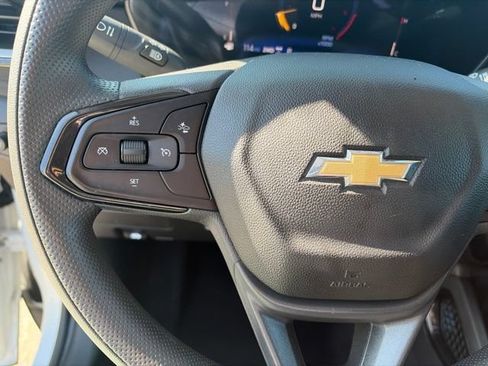 Used 2025 Chevrolet TrailBlazer LT AWD/4WD image 15