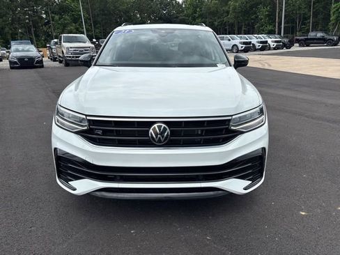 Used 2023 Volkswagen Tiguan SE R-Line FWD image 2