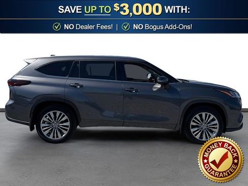 Used 2024 Toyota Highlander Platinum image 8
