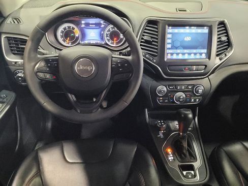 Used 2022 Jeep Cherokee Trailhawk AWD/4WD image 22