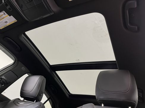 Used 2020 Cadillac XT4 Sport image 17