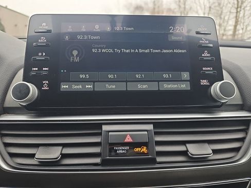 Used 2021 Honda Accord LX image 23