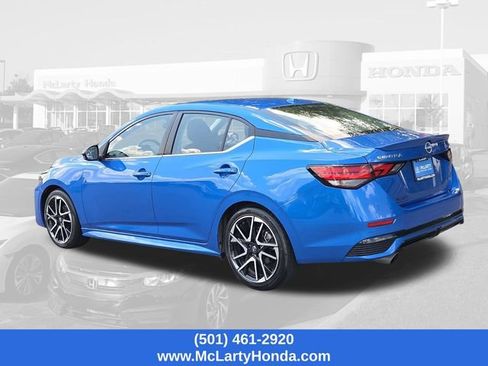 Used 2025 Nissan Sentra SR FWD image 3