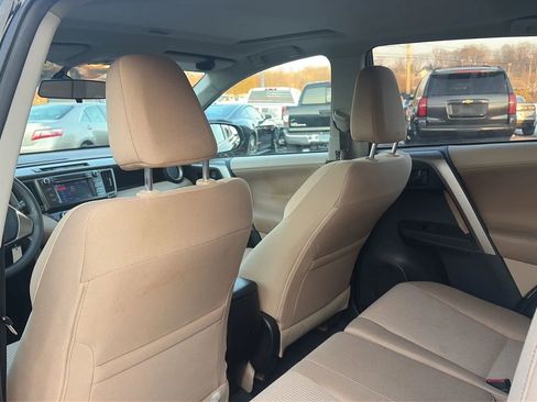 Used 2013 Toyota RAV4 XLE image 28