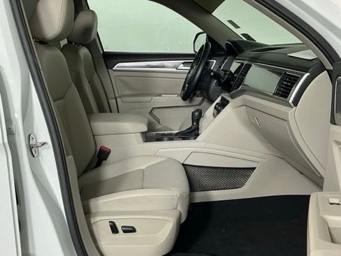 Used 2019 Volkswagen Atlas SEL R-Line FWD image 30
