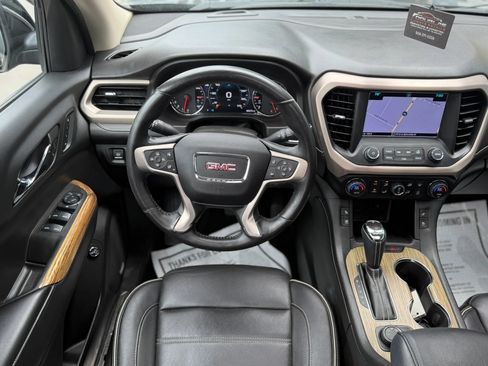 Used 2017 GMC Acadia Denali w/ Technology Package AWD/4WD image 15