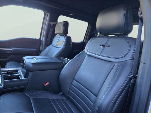 Used 2025 Ford F350 Platinum image 23
