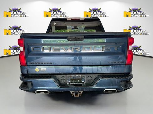Used 2021 Chevrolet Silverado 1500 Custom w/ LPO, Dark Essentials Package AWD/4WD image 5