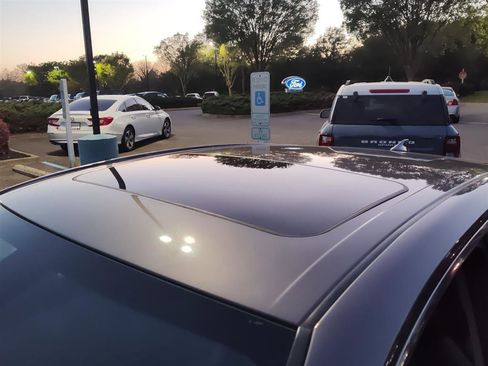 Used 2024 Toyota Camry SE w/ Cold Weather Package image 5