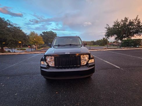 Used 2008 Jeep Liberty Sport w/ Popular Equipment Group AWD/4WD image 8