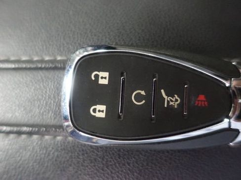Used 2024 Chevrolet Blazer LT w/ Convenience Package FWD image 17