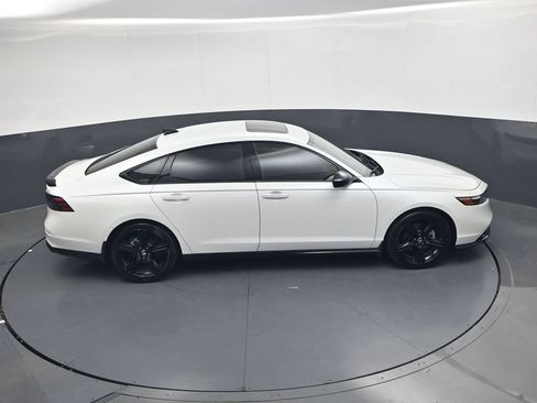 Used 2023 Honda Accord Sport image 29