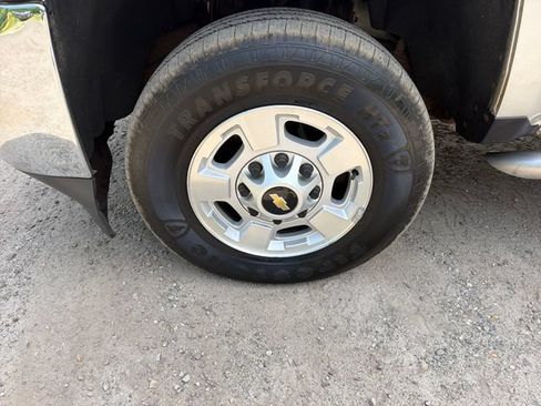 Used 2018 Chevrolet Silverado 2500 LT AWD/4WD image 32