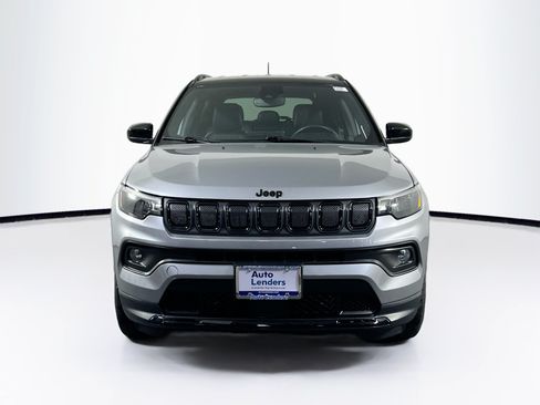 Used 2022 Jeep Compass Latitude w/ Convenience Group AWD/4WD image 2