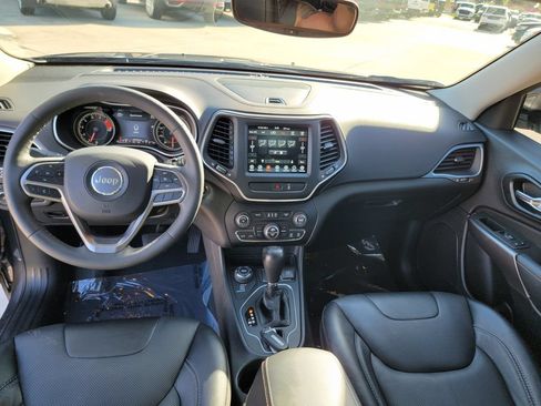 Used 2022 Jeep Cherokee Latitude Lux AWD/4WD image 16