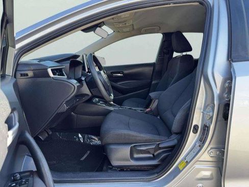 Used 2020 Toyota Corolla LE FWD image 18
