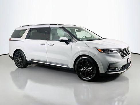 Certified 2024 Kia Carnival SX Prestige image 17