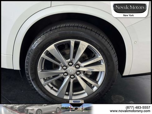 Used 2023 Cadillac XT6 Premium Luxury w/ Technology Package AWD/4WD image 6