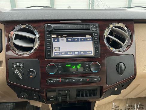 Used 2008 Ford F350 4x4 Crew Cab DRW Super Duty image 31