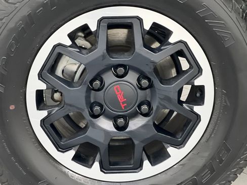 Used 2024 Toyota Tacoma TRD Off-Road AWD/4WD image 55