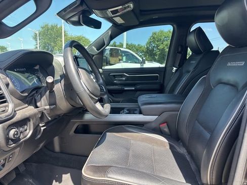 Used 2023 RAM 1500 Laramie AWD/4WD image 9