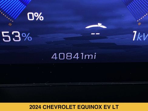 Certified 2024 Chevrolet Equinox EV LT AWD/4WD image 4